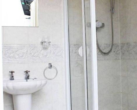 Gidea Park Hotel