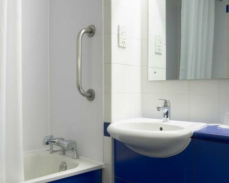 Travelodge London Central City Road 