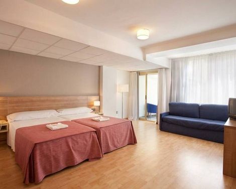 Port Eugeni Hotel