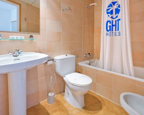 Apart-hotel GHT Tossa Park-1