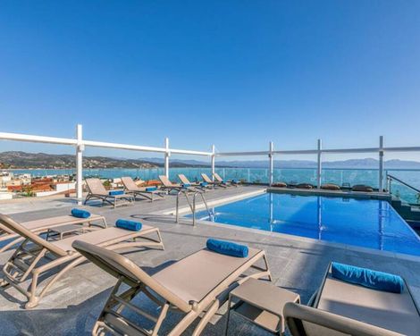 Las Hotel & Spa