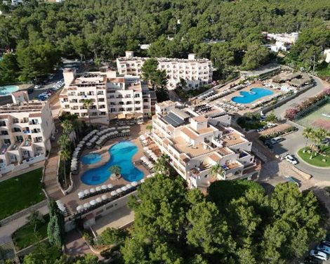 Invisa Hotel Club Cala Verde-3