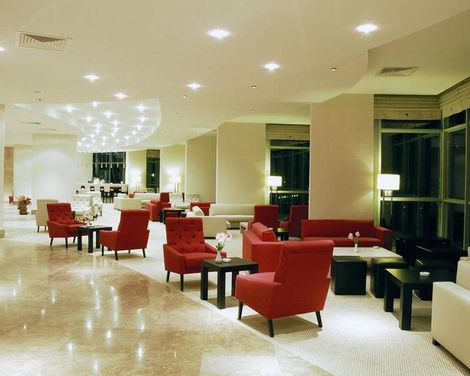 Charisma De Luxe Hotel