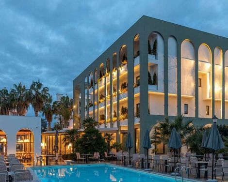 Garden Hotel-1