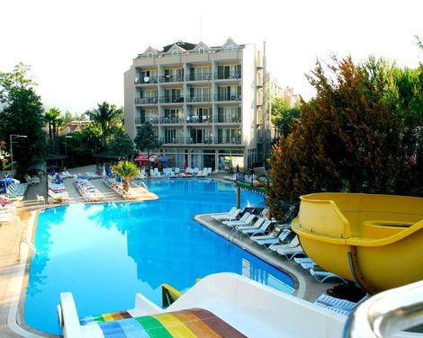 Fun & Sun Smart Voxx Resort-1