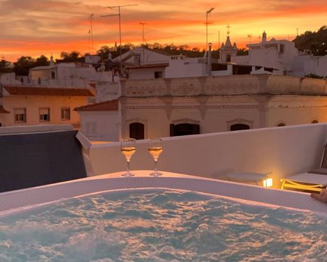 Alte Tradition Guest House