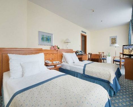 Ramada by Wyndham Prague City Centre-0