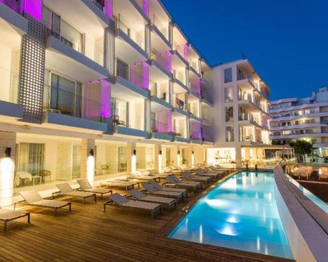 One Ibiza Suites