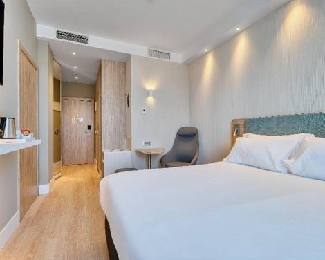 Holiday Inn Express Madrid Airport