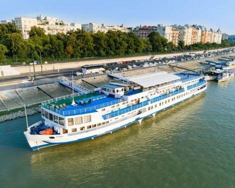 Fortuna Boat