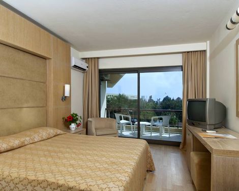 Serra Park Hotel