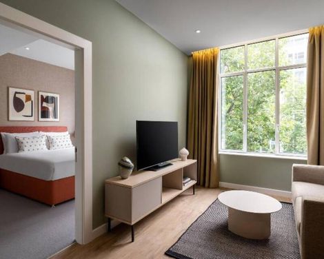 The Lincoln Suites