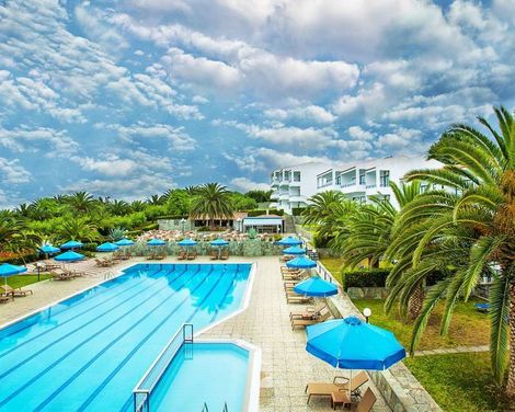 Xenios Port Marina Hotel