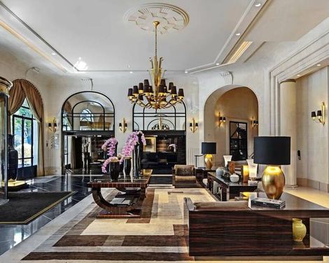 Prince de Galles, a Luxury Collection Hotel
