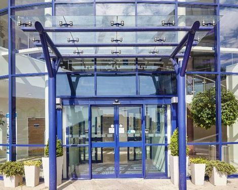 Holiday Inn Express London - Newbury Park-2