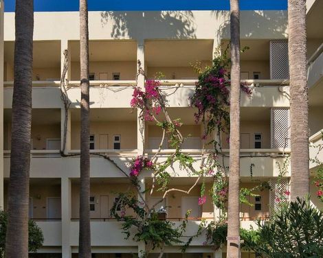 Pearl Beach Hotel