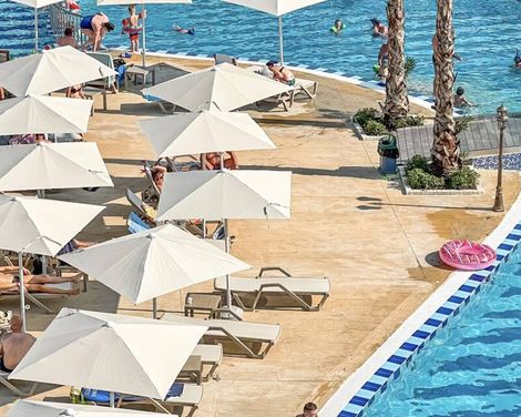 Fafa Aqua Blue Hotel