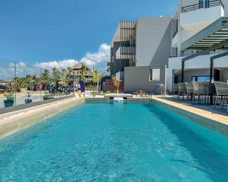 Mare Blue & Suites Hotel