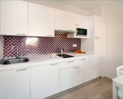 Apartamentos Leo Canela