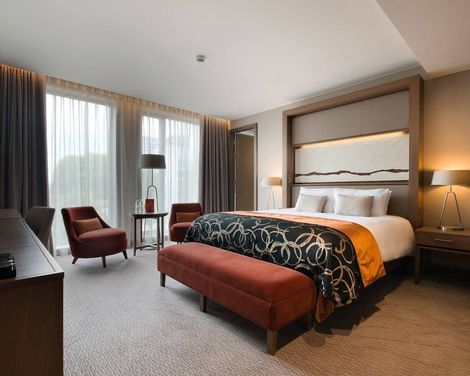 Clayton Hotel Chiswick-0