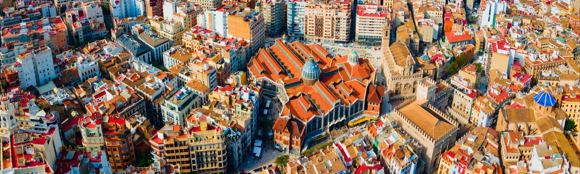 Luftbild von Valencia, Spanien, mit dem Mercado Central im Fokus