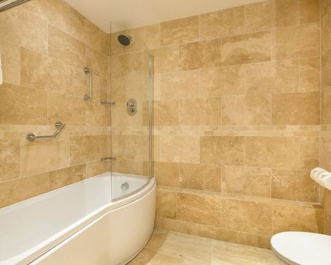 DoubleTree by Hilton Hotel Milton Keynes-1