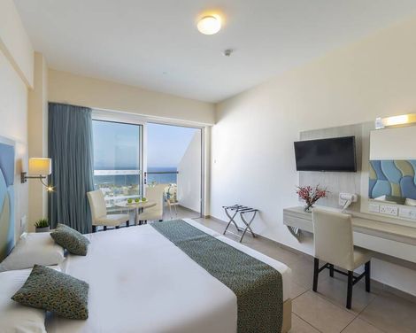 Tofinis Hotel