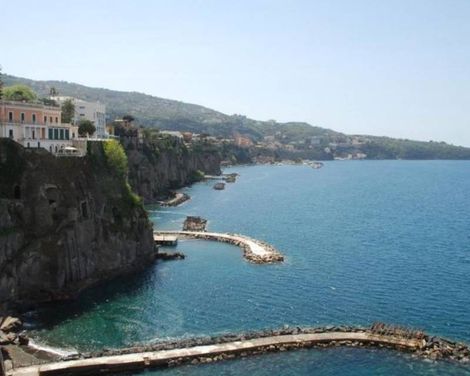 Unconventional Sorrento-0