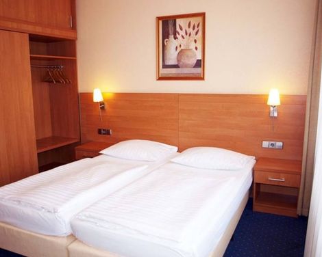 Plaza Inn Berlin-Charlottenburg-2