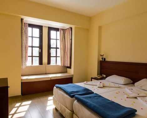 Lemas Suite Hotel