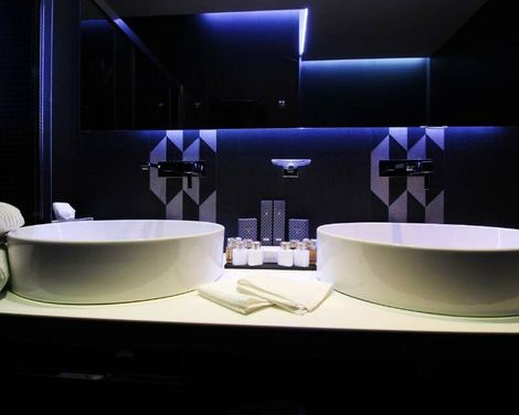 Divina Luxury Hotel
