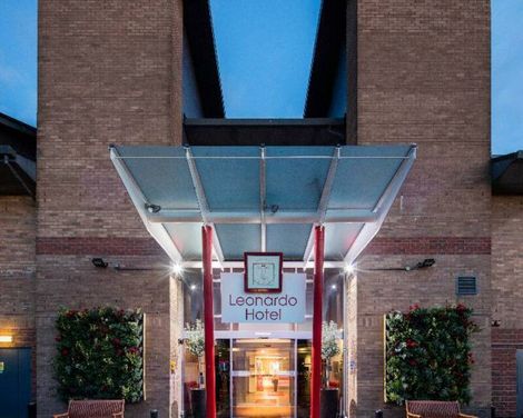 Leonardo Hotel London Heathrow Airport-1