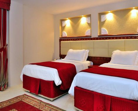 Al Liwan Suites Hotel-0
