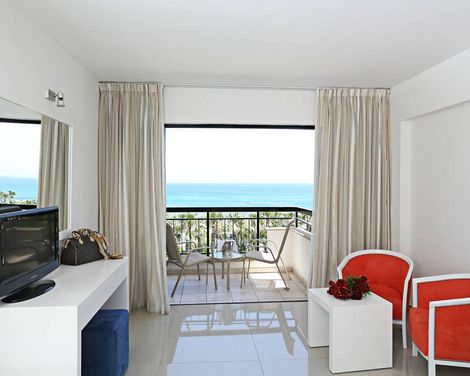 Anastasia Beach Hotel & Apartments