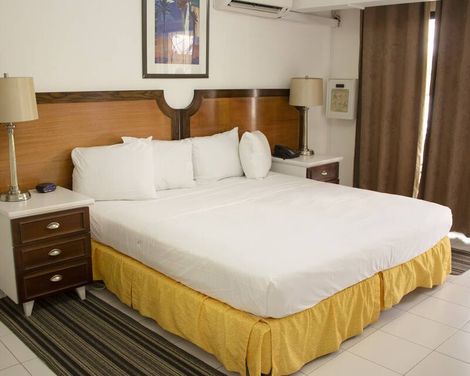 Pirate's Inn-2