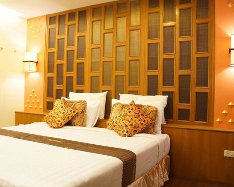 Golden House-0