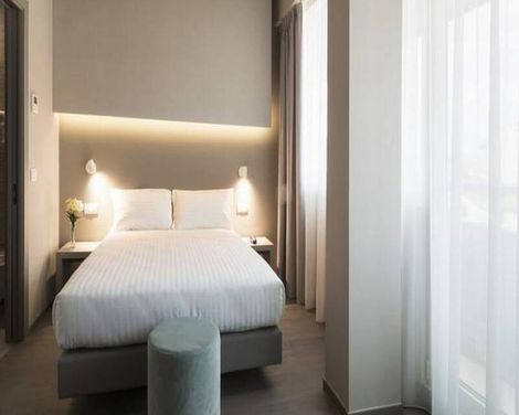 Glance Hotel