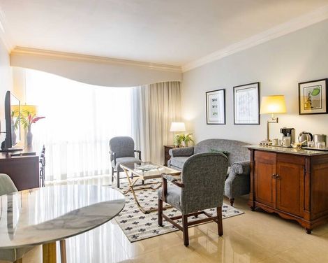 The Courtleigh Hotel & Suites-3