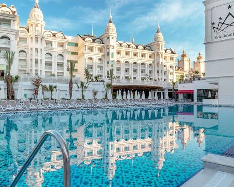 Side Royal Style Hotel
