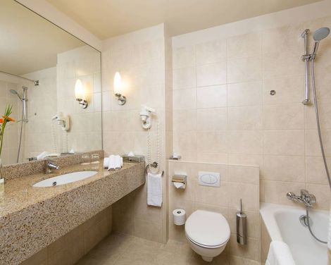 Courtyard by Marriott Brussels-0