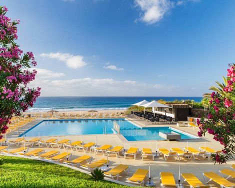 Vila Baleira Suites