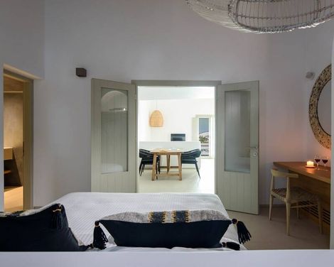 Este Luxury Suites-2