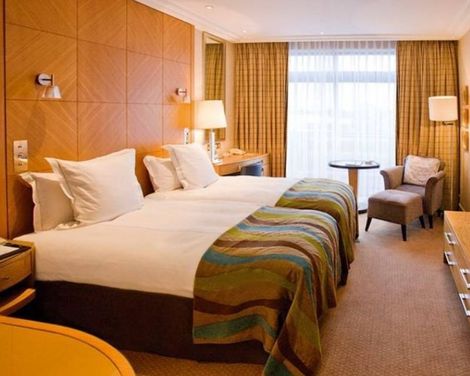 Jumeirah Carlton Tower