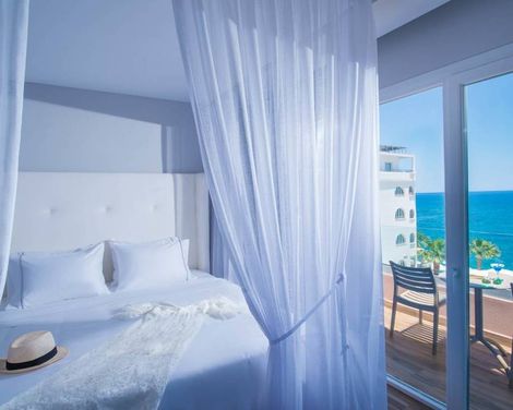 Mari Kristin Beach Hotel