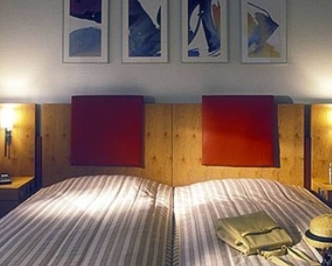Leonardo Hotel Hamburg Airport-3