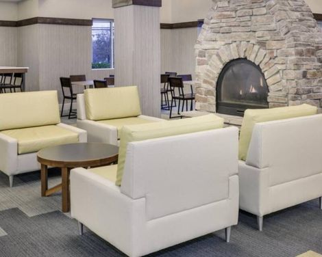 Holiday Inn Express Hotel & Suites Long Island - East End-0