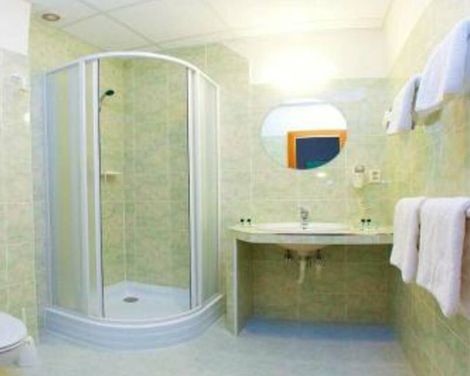Hotel Merkur-2