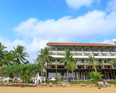 Pandanus Beach Resort & Spa