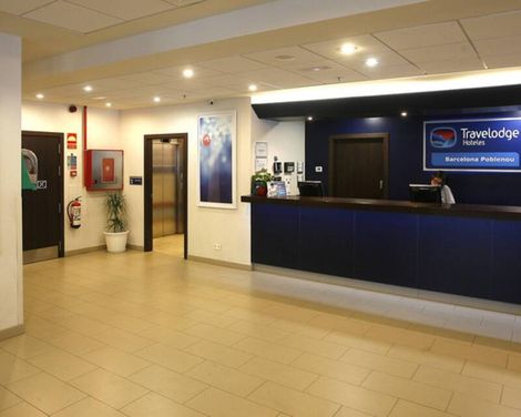 Travelodge Barcelona Poblenou-1