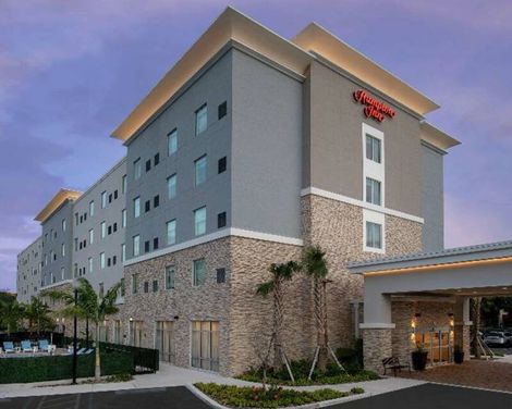 Hampton Inn Miami Airport East-1